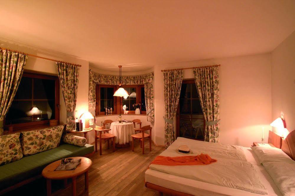 Taubers Bio Vitalhotel Chienes Exteriér fotografie